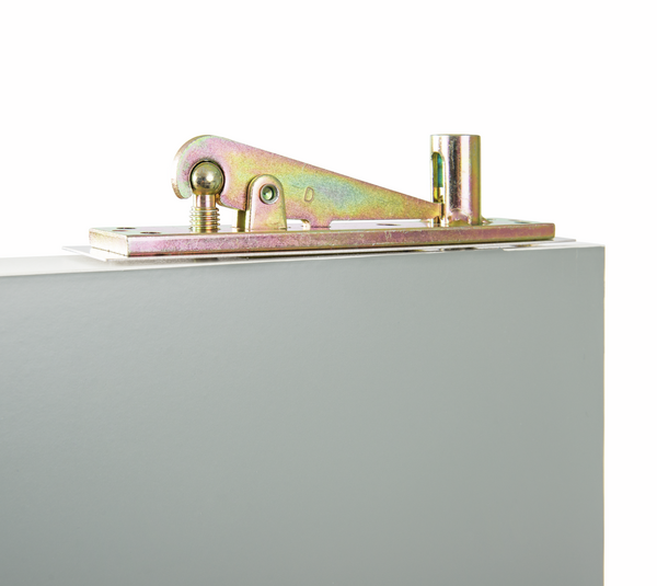 Self-closing patch fitting for wooden doors