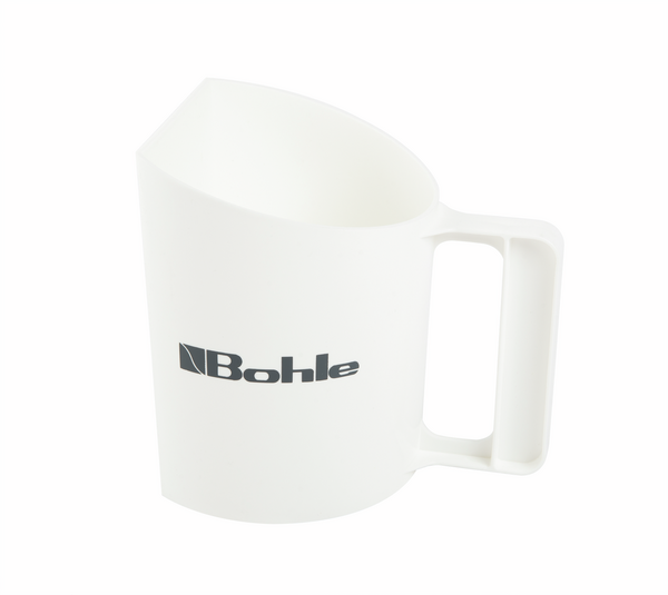 Measuring cup for flocculant