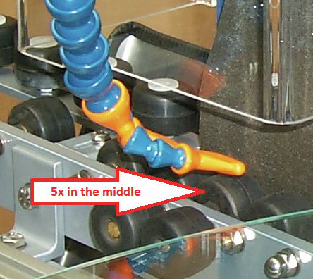 Horizontal support roller with hexagon nut