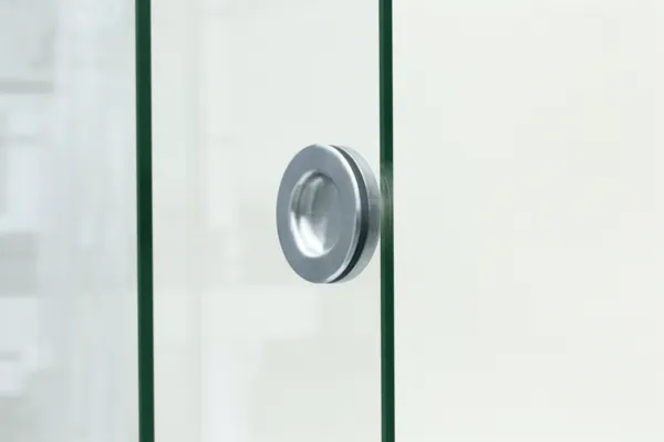 Round shell handle closed, self-adhesive