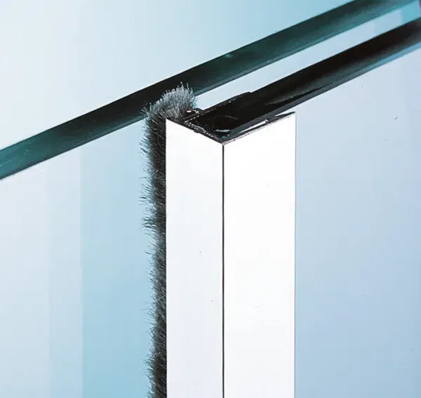 Brush draught excluder, Freeslide system, 6 mm 